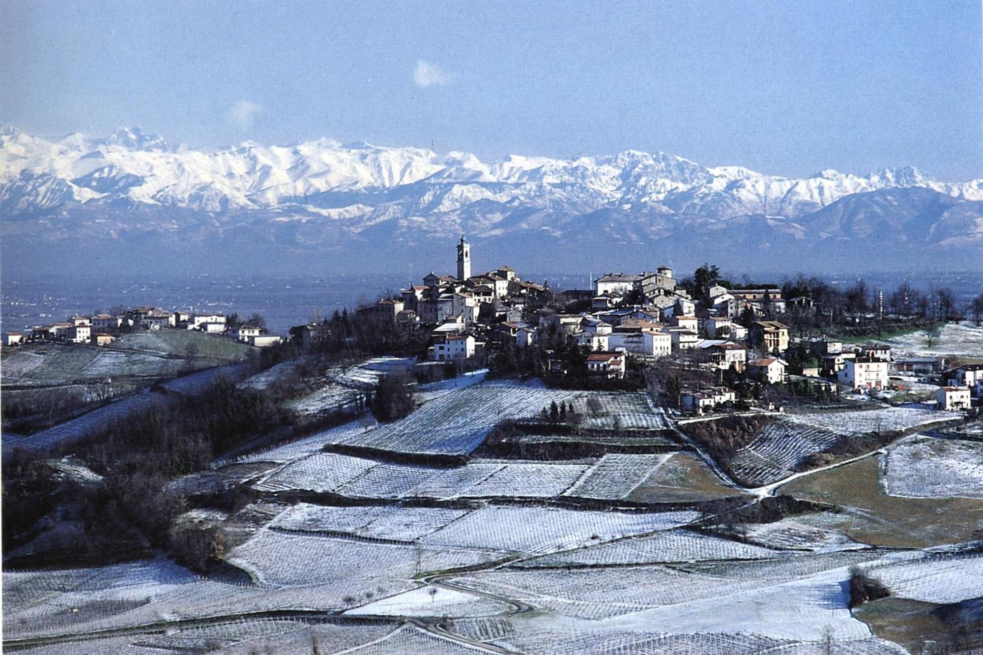 Casavacanzedezza Montecalvo Versiggia المظهر الخارجي الصورة